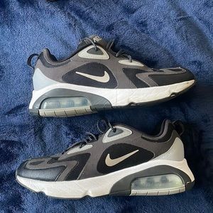 Nike Air Max 200 Black and Grey Size 10.5